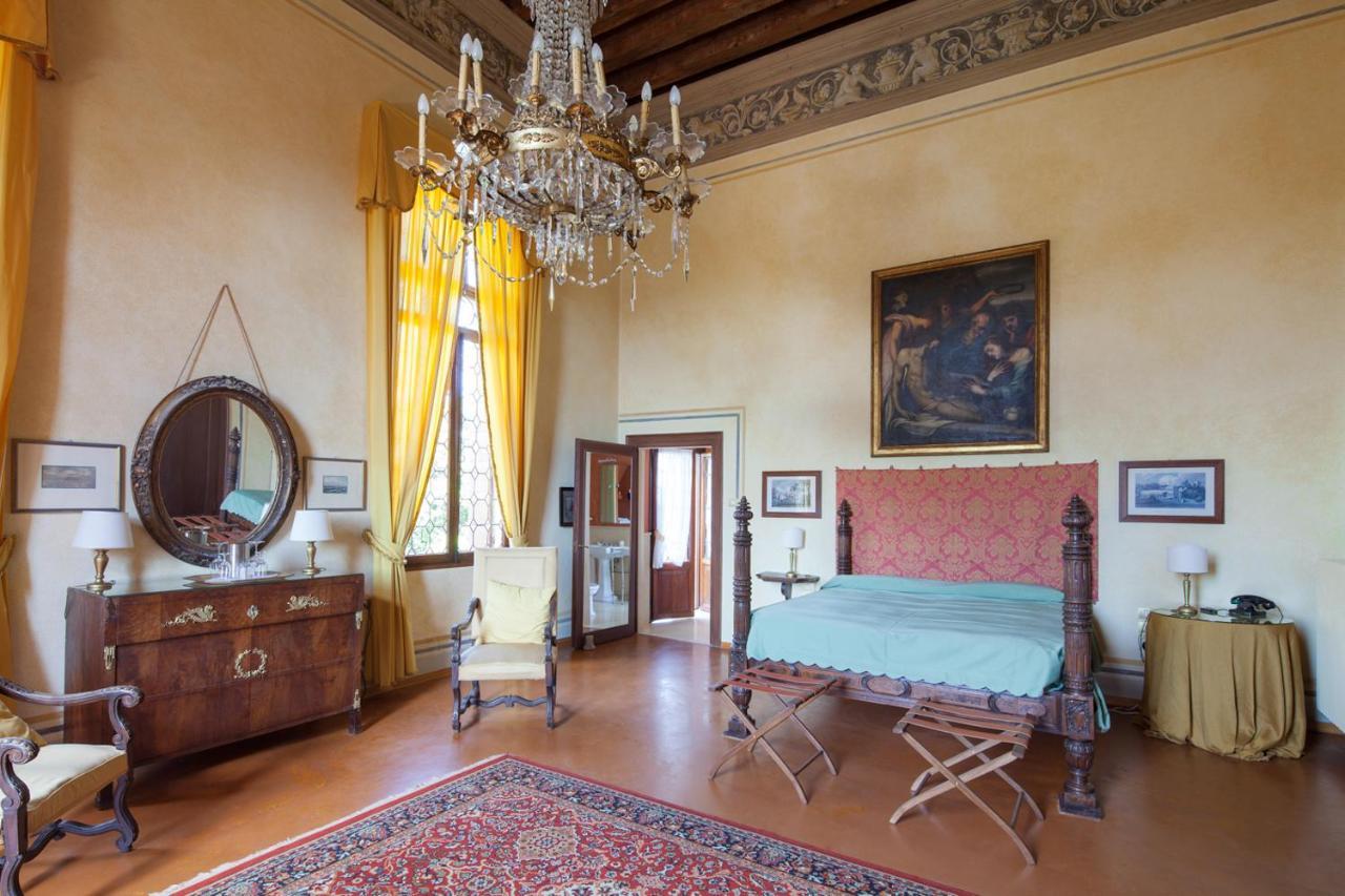 Гостьовий будинок Castello Di Ронкаде Номер фото