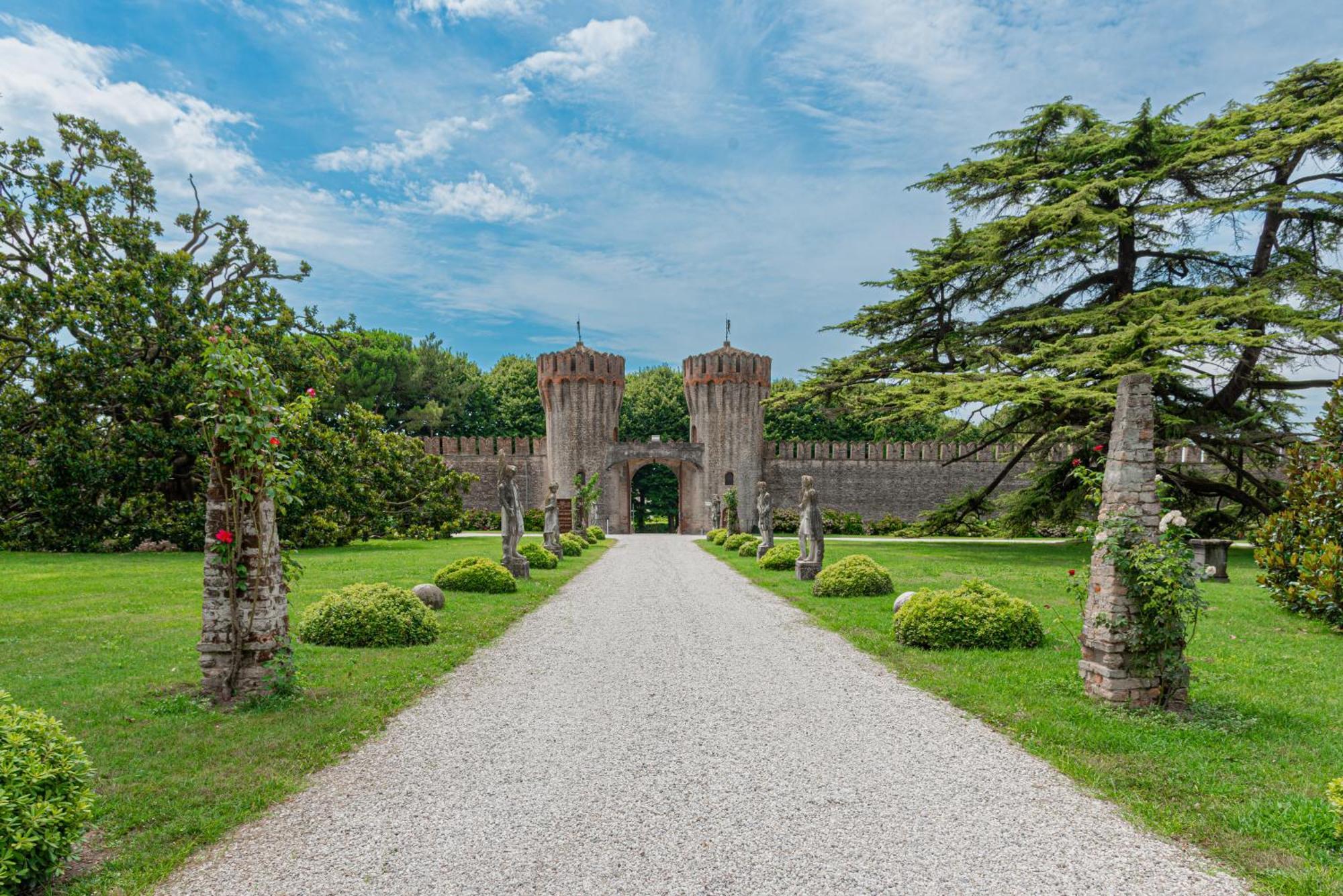 Гостьовий будинок Castello Di Ронкаде Екстер'єр фото